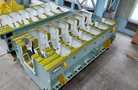 Large structural components - machine base