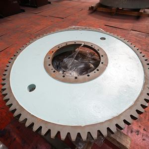 Diesel engine accessories - flywheel