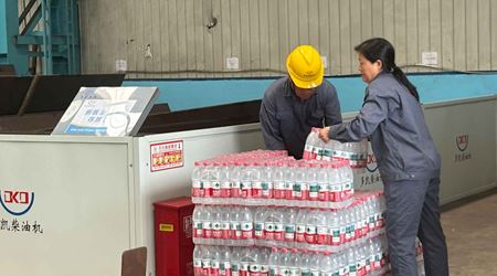 工会送清凉，情系一线抗高温